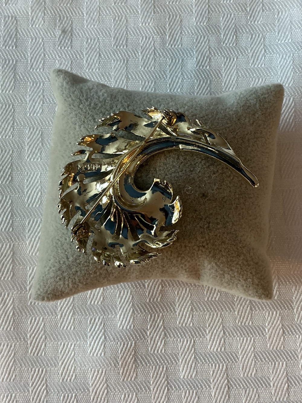 Lisner Vintage Plume Feather Rhinestone Silver Plated Brooch - Picture 3 of 4